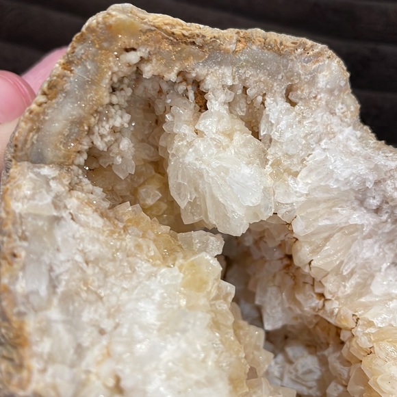 XXL Golden Healer Quartz Geode Crystal Display- Reiki- Meditation- Decor - Picture 9 of 9